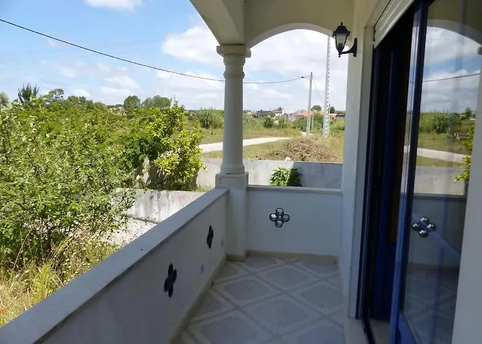 Casa Cecilia Seaside Serenity And Coastal Charm Coimbrao